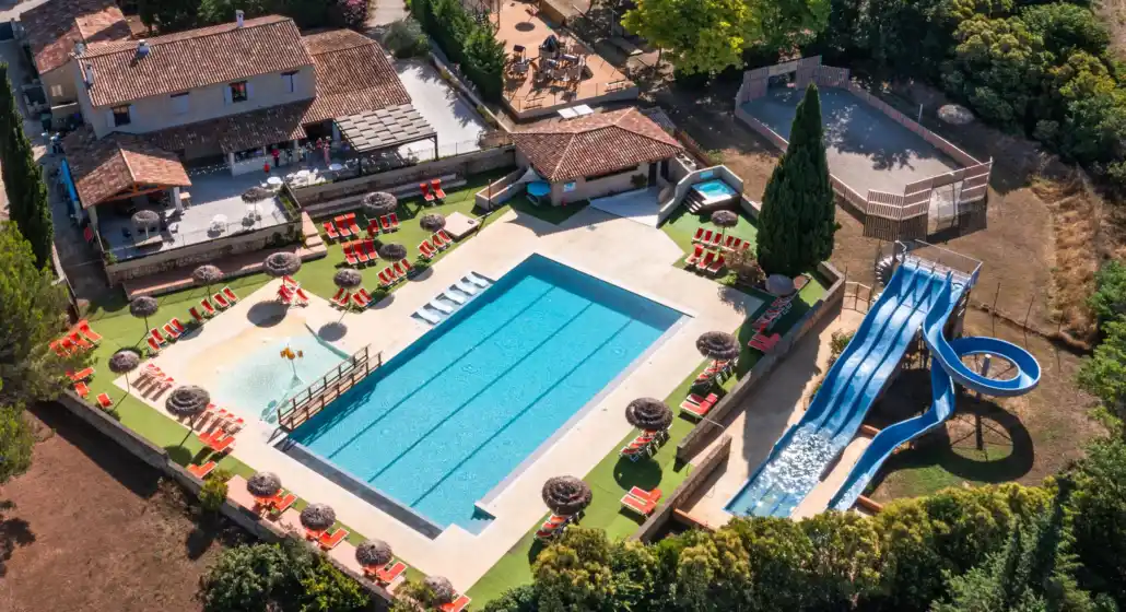 Camping les Hautes Prairies Lourmarin