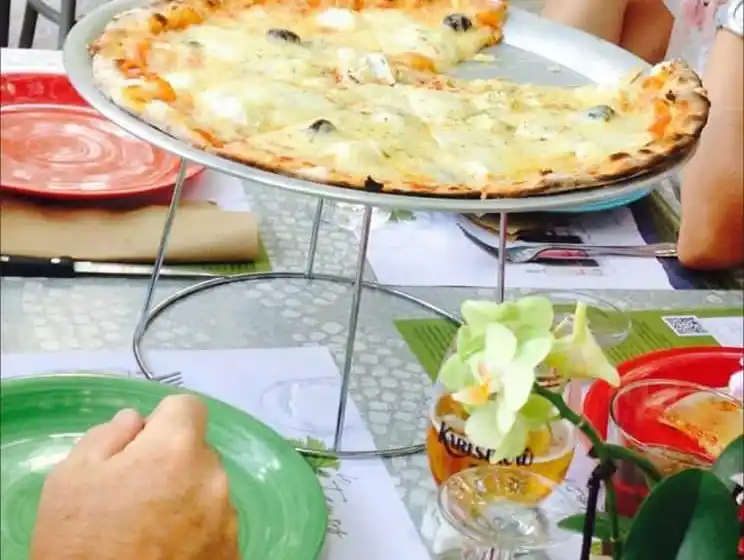 Pizza L'ormeau Cabrières d'Aigues