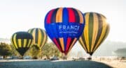 montgolfieres au décollage