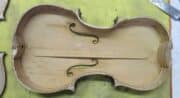 Luthier