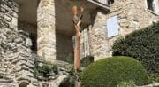 Sculpture à partir d'une souche d'arbre