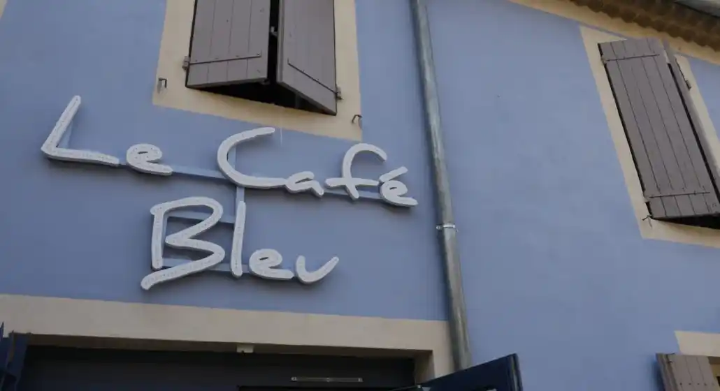 Le Café bleu