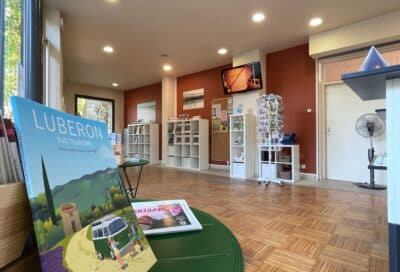 Accueil Office de Tourisme Cucuron