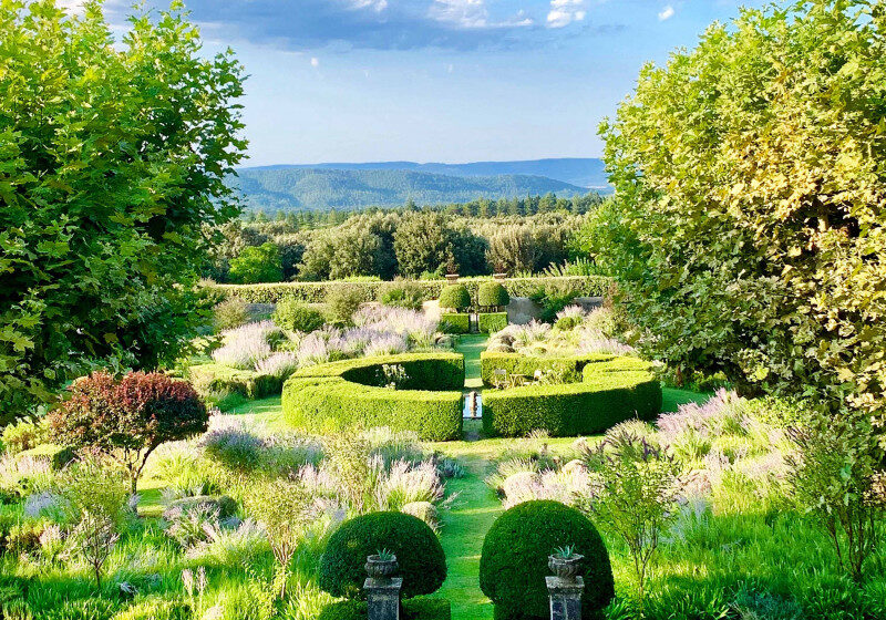 Visite par les propriétaires du Pavillon de Galon à Cucuron_Cucuron