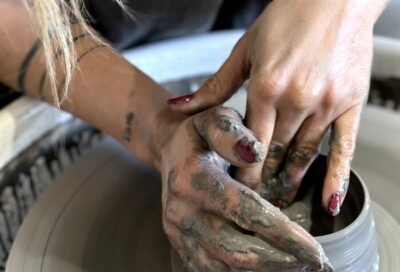 Les ateliers Slow (cours de céramique) au Domaine de La Parapille_Cucuron