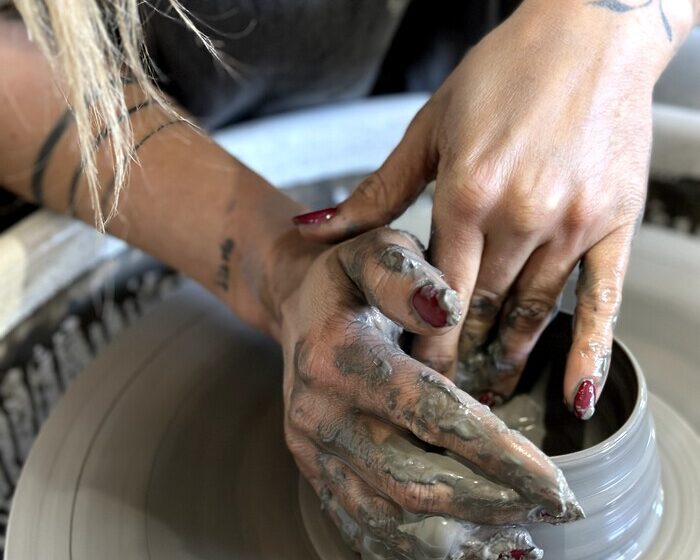 Les ateliers Slow (cours de céramique) au Domaine de La Parapille_Cucuron