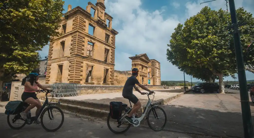 Sortie buissonnière à vélo " Découverte du Sud Luberon"_La Tour-d'Aigues